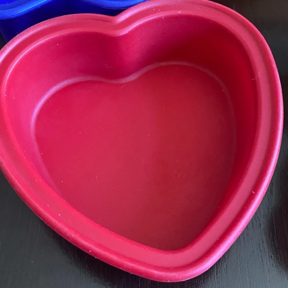 KitchenAid Multicolor Holiday Silicone Baking Molds. Set of 5. Oven Safe.